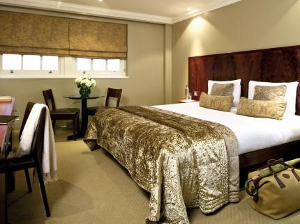 Radisson Blu Edwardian Grafton Hotel near London