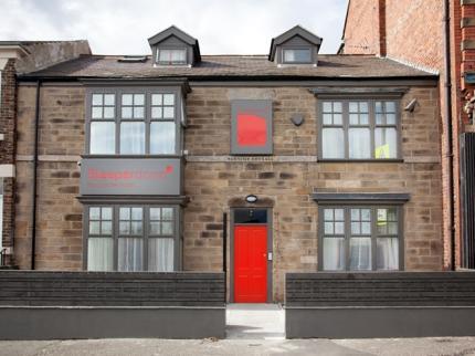 Sleeperdorm near NEWCASTLE UPON TYNE